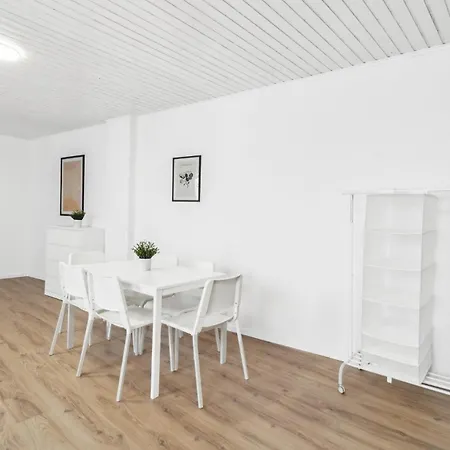 Apartment Monteur - Fuer Bis Zu 6 Personen In 63456 - Hu09