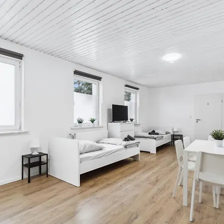 Apartment Monteur - Fuer Bis Zu 6 Personen In 63456 - Hu09 Hanau