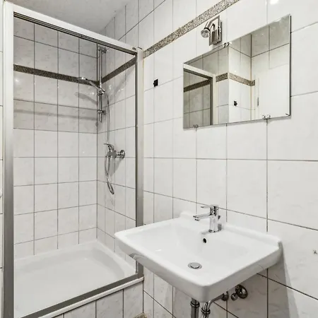 Apartment Monteur - Fuer Bis Zu 6 Personen In 63456 - Hu09