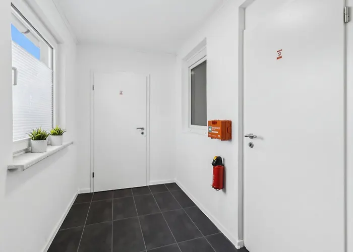 Monteur - Fuer Bis Zu 7 Personen In 63456 - Hu09 * Hanau